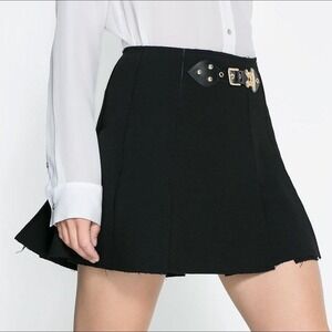 Zara Woman Black‎ Mini Skirt Frayed Hem Belted A Line Small S Y2K Raw Hem